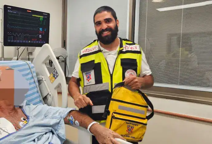 כונן הצלה פגש את האיש שביצע עליו החייאה