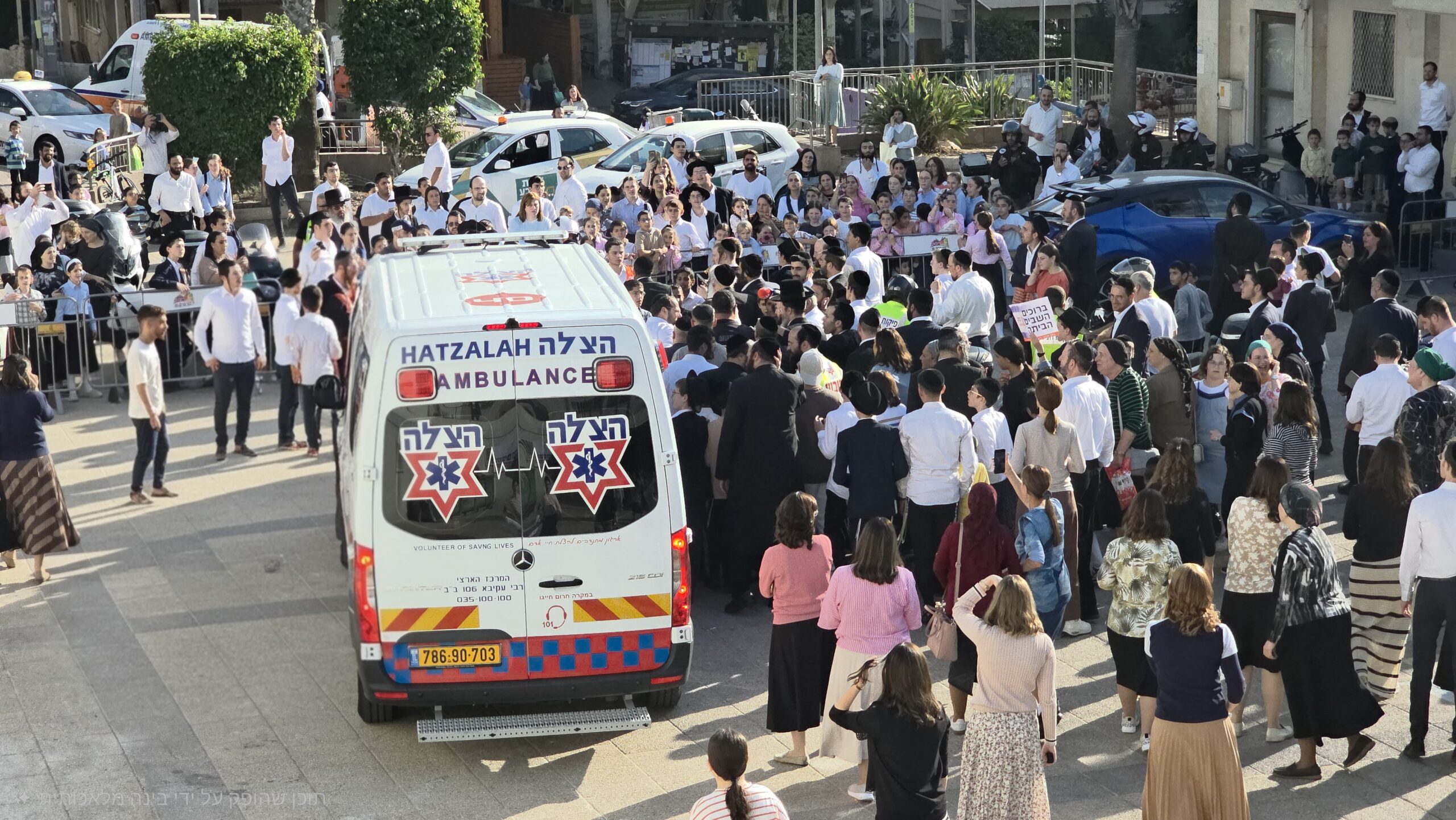 מתנדבי הצלה מאבטחים את אירוע קבלת פנים לפדויי השבי בר אברהם קופרשטיין