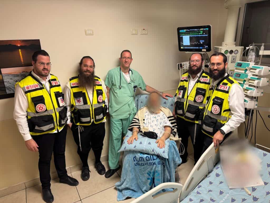 מתנדבי הצלה פוגשים את המתפלל שהצילו