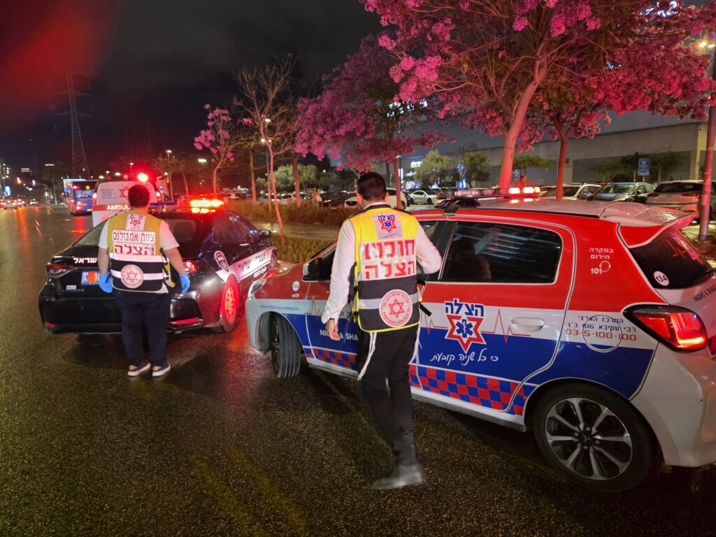 רמת גן: נער הולך רגל פונה במצב בינוני לאחר שנפגע בתאונת דרכים