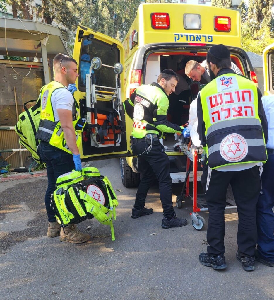 רמת גן: גבר פונה במצב קשה לאחר שנחבל בזמן אזעקה