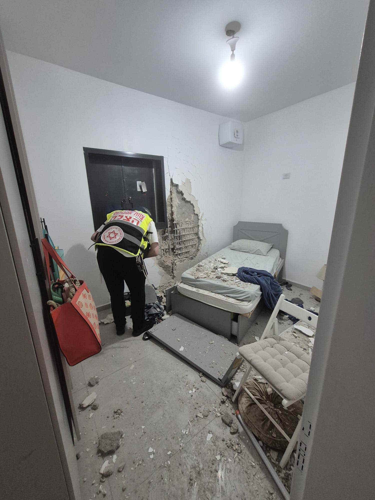 מתנדבי הצלה בזירות הנפילה במרכז הארץ