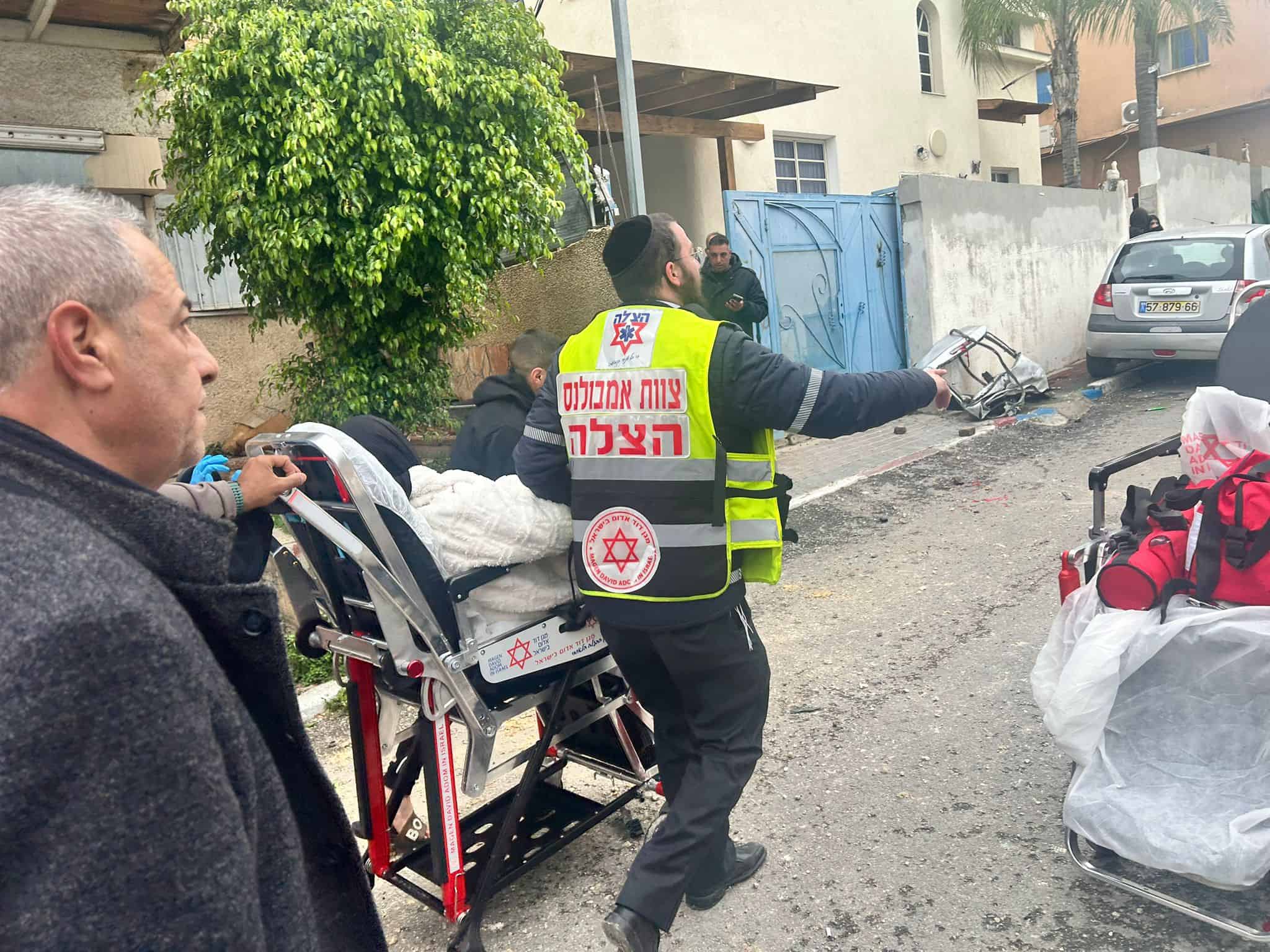 בהמשך לפגיעות במרכז הארץ, עד כה טופלו 6 נפגעים במצב קל