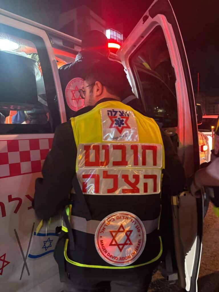 קרית אתא: נער רוכב קורקינט חשמלי פונה במצב קשה לאחר שנפגע בתאונת דרכים