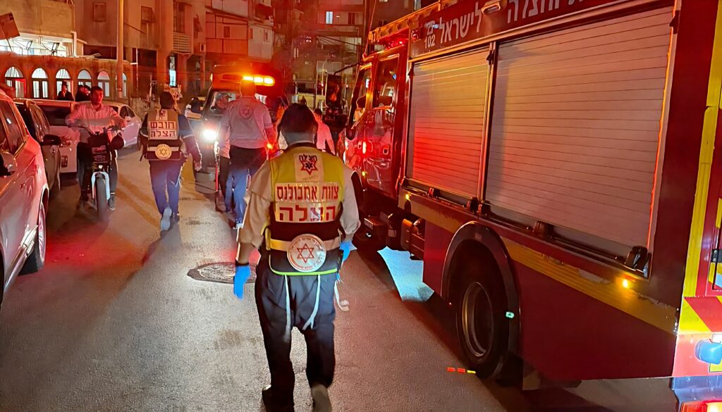 בני ברק: בת 76 פונתה במצב קשה לאחר שנפלה מגובה