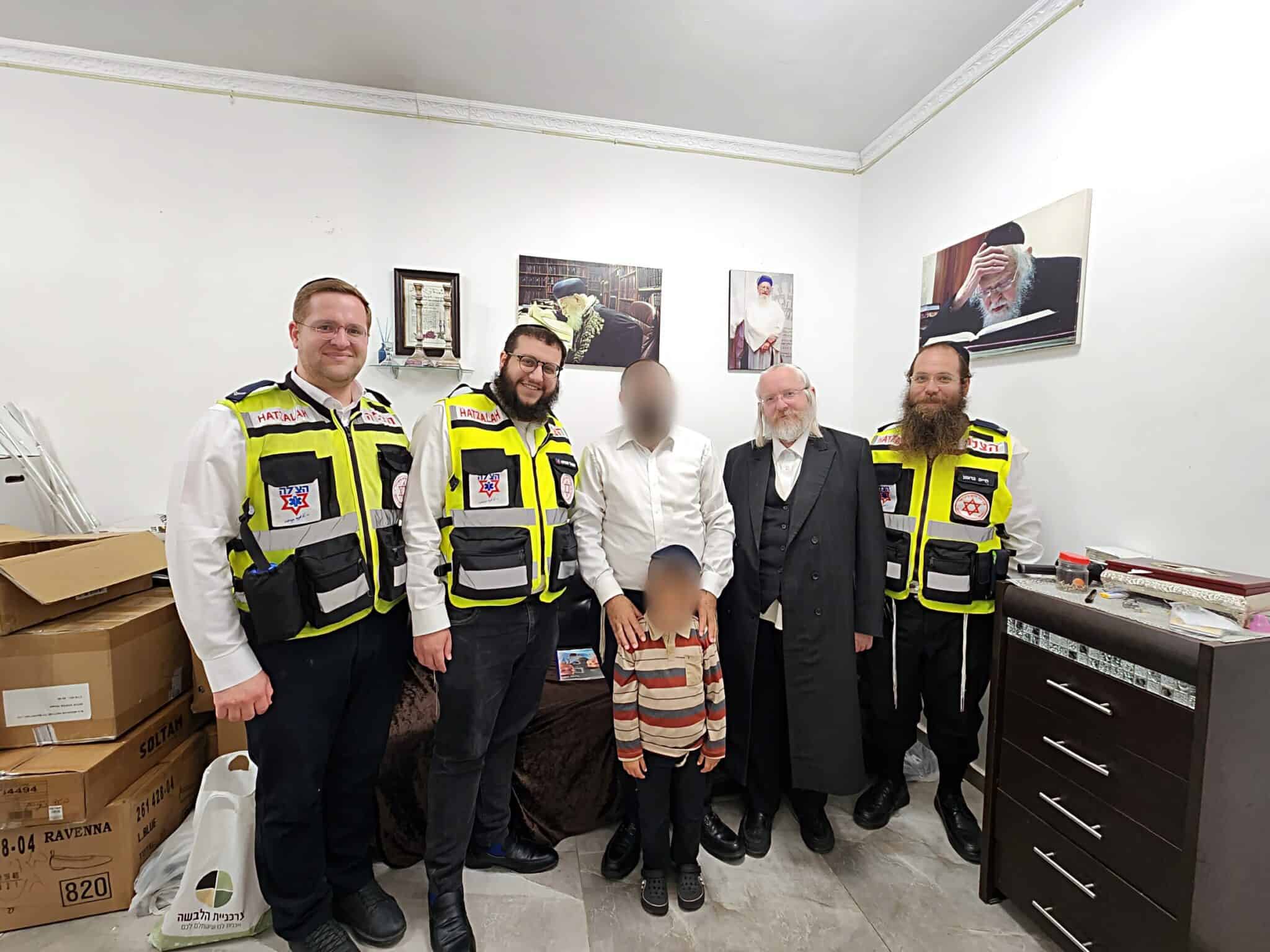 סגירת מעגל מרגשת בבני ברק, מתנדבי 'הצלה' ביקרו את הילד שנפצע קשה בתאונה