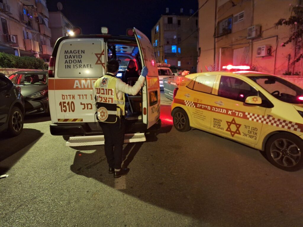 קרית אתא: גבר פונה במצב בינוני לאחר אירוע אלימות