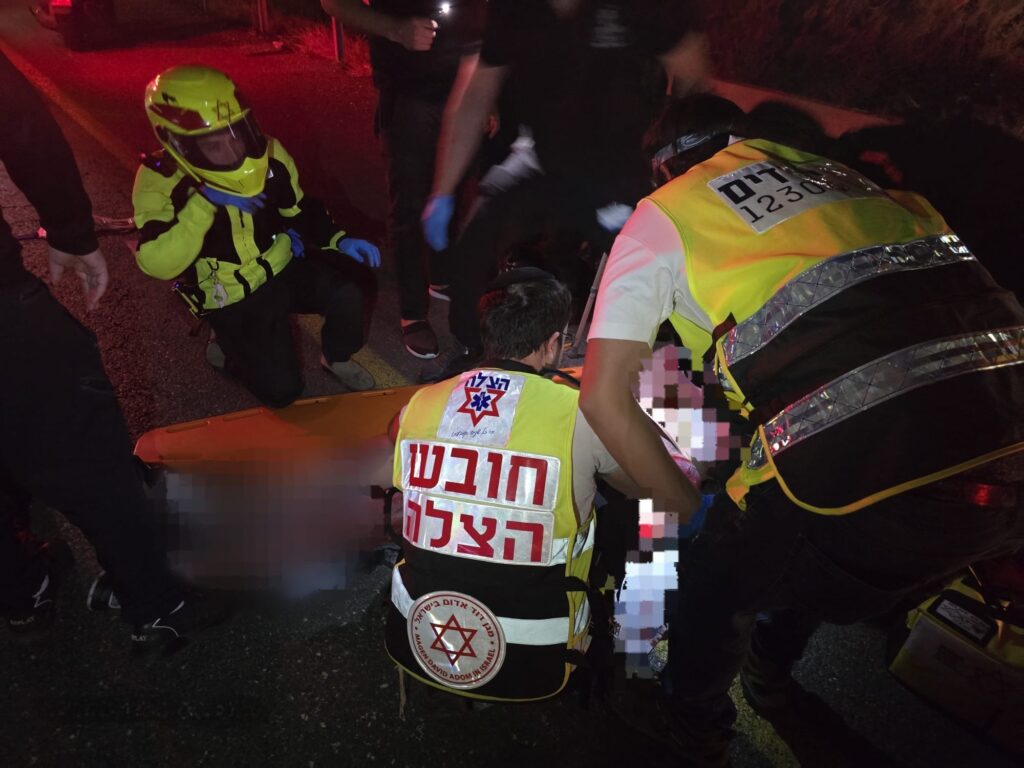 כביש 75: רוכב אופנוע פונה במצב בינוני לאחר שנפגע בתאונת דרכים