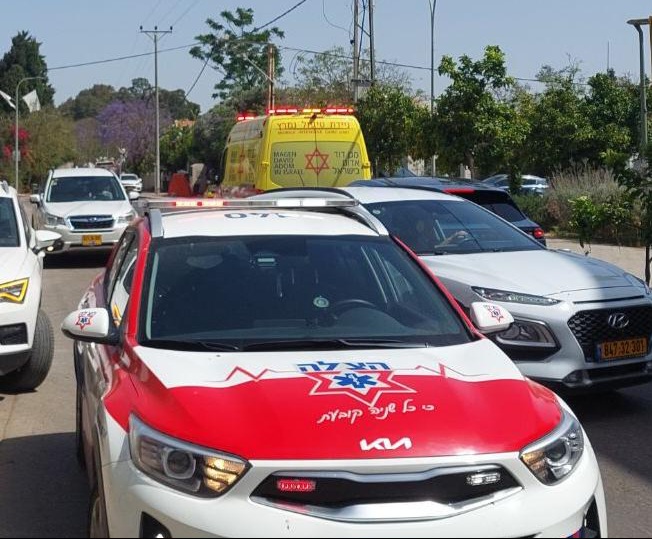 בת ים: הולך רגל פונה במצב אנוש לאחר שנפגע מאוטובוס