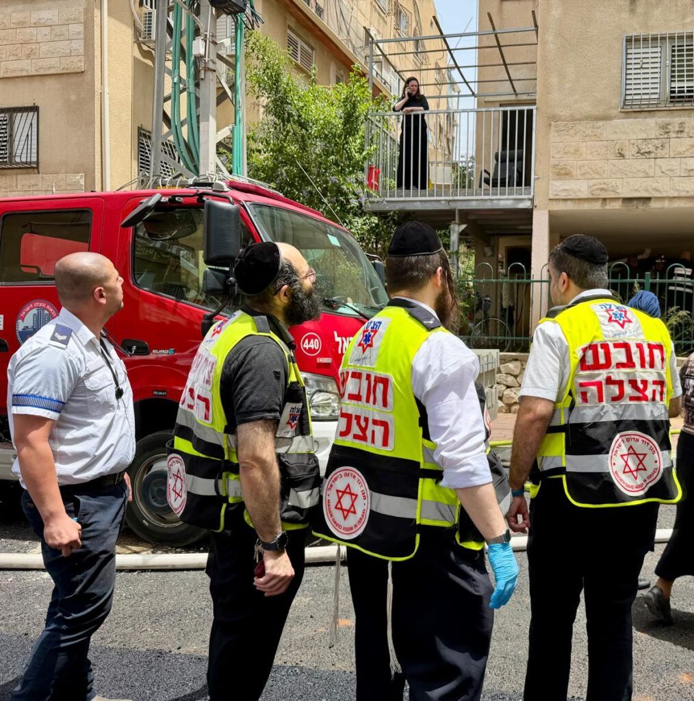 בני ברק: חמישה נפגעים פונו כתוצאה משריפה בבניין מגורים