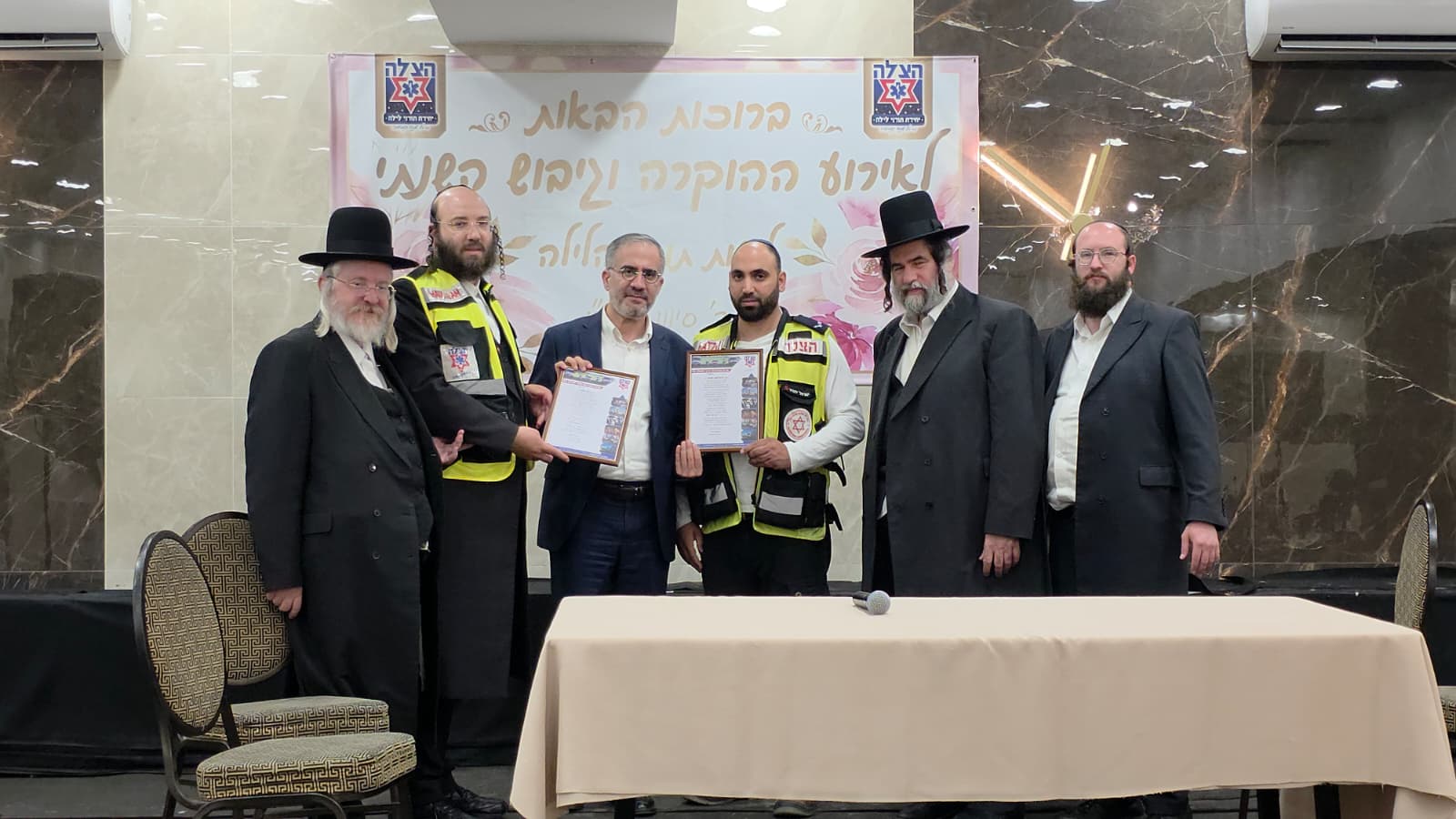 יו"ר המועצה הדתית ברמת גן, שנפצע קשה בפיגוע הדקירה הגיע לפגוש לראשונה את המתנדבים שהצילו את חייו
