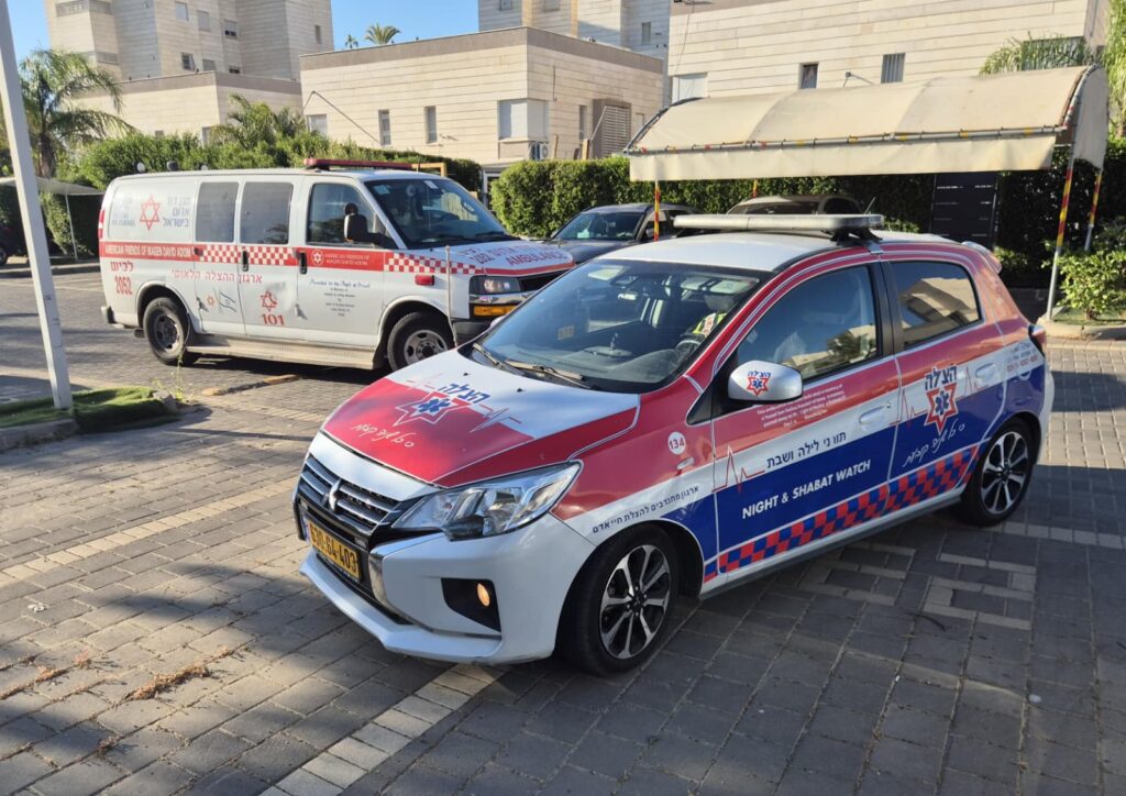רמלה: גבר פונה במצב בינוני לאחר שנפל מגובה