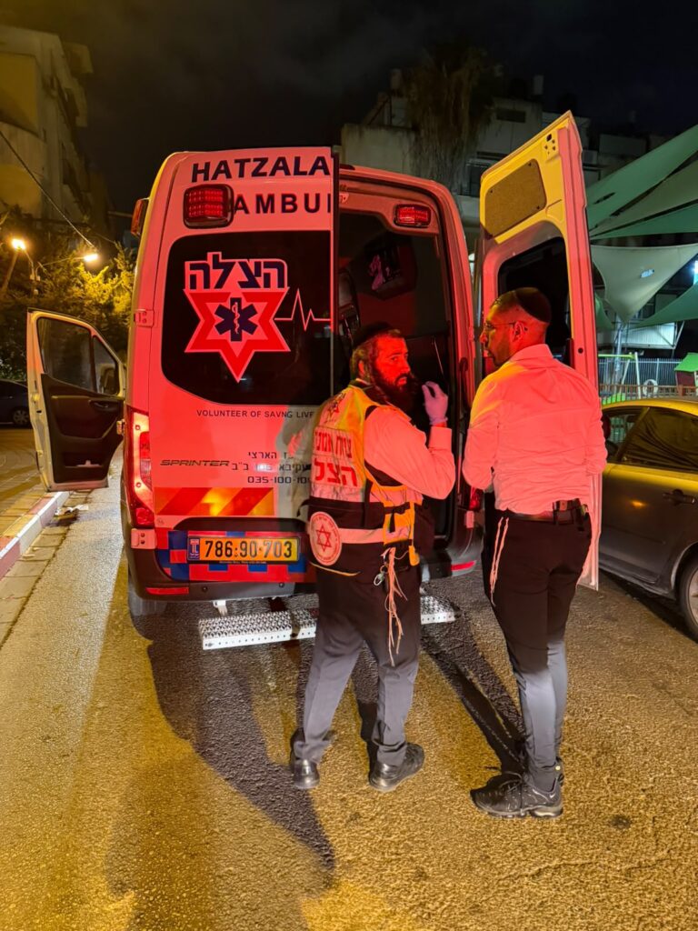 בני ברק: נער פונה הלילה במצב בינוני לאחר שנחבל בגינה ציבורית