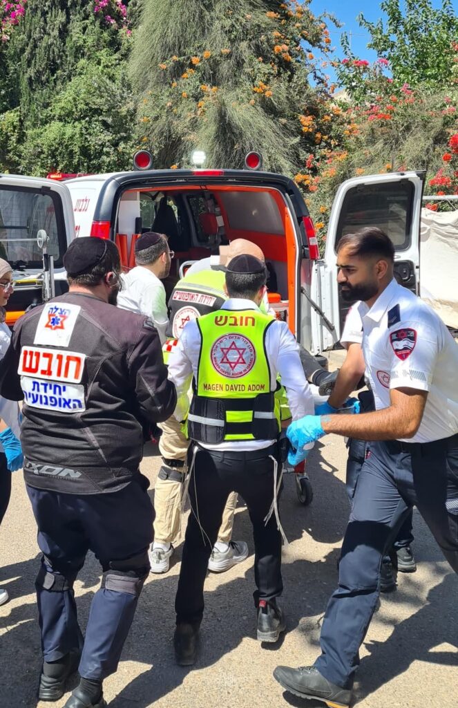 עפולה: גבר פונה במצב קשה לאחר ששתה חומר רעיל בבית כנסת