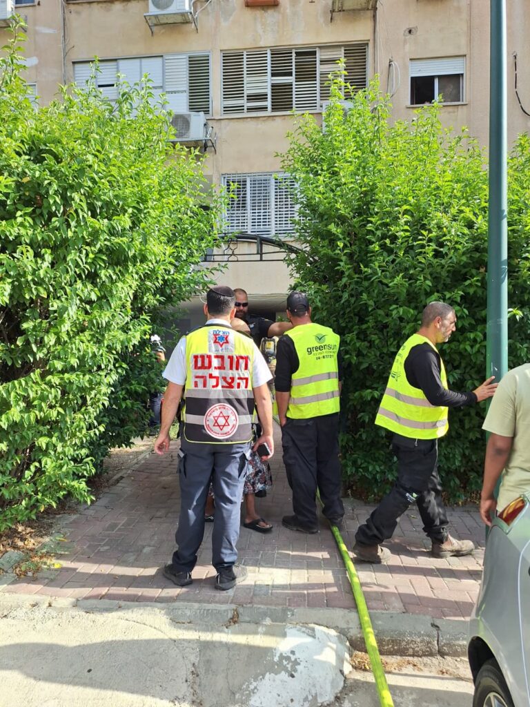 קרית אתא: 12 נפגעים פונו במצב בינוני וקל כתוצאה משריפה