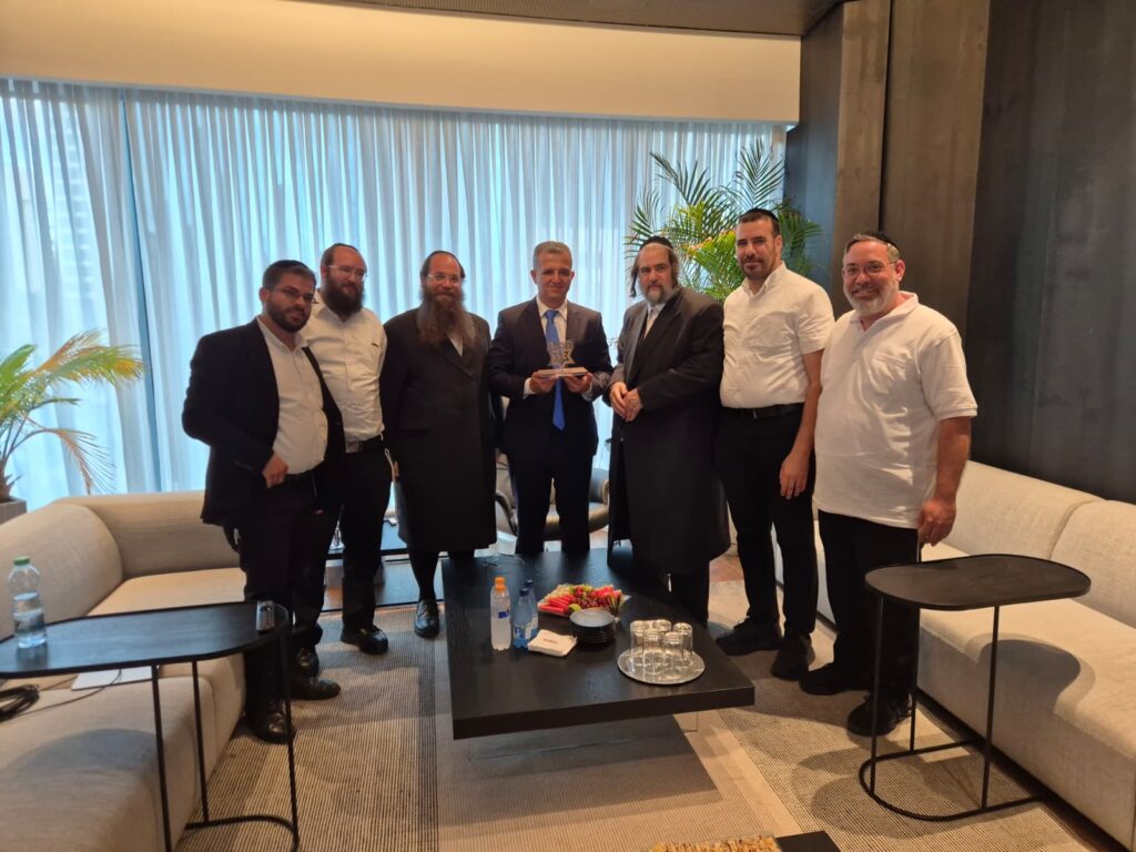 ראש העיר רמת גן והנהלת ארגון הצלה