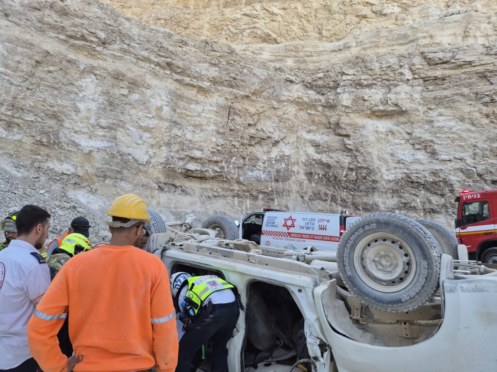 מחצבת נטוף: גבר בן 29 פונה במצב קשה לאחר שהתהפך עם רכבו
