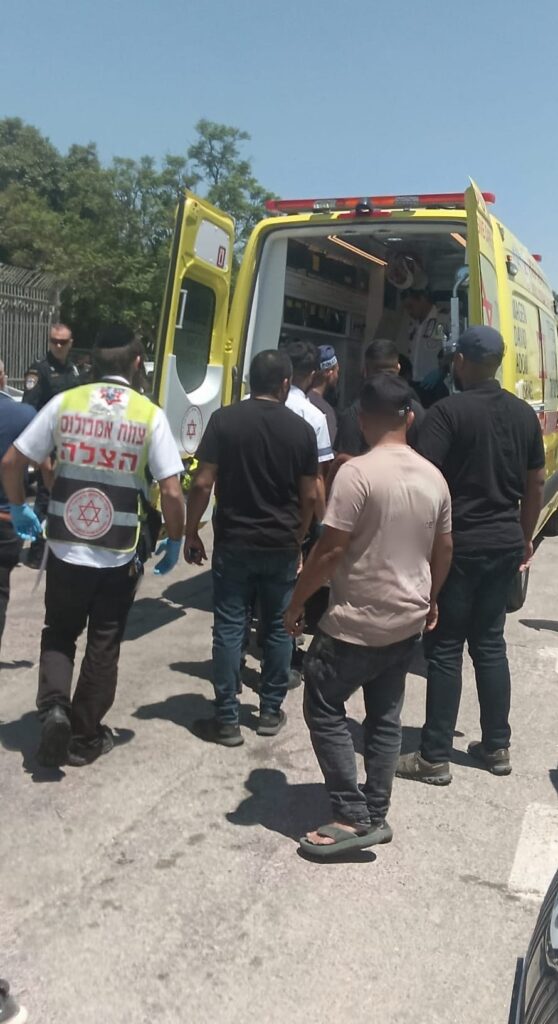 תל שבע: שלושה נפגעים פונו במצב בינוני וקל לאחר אירוע אלימות